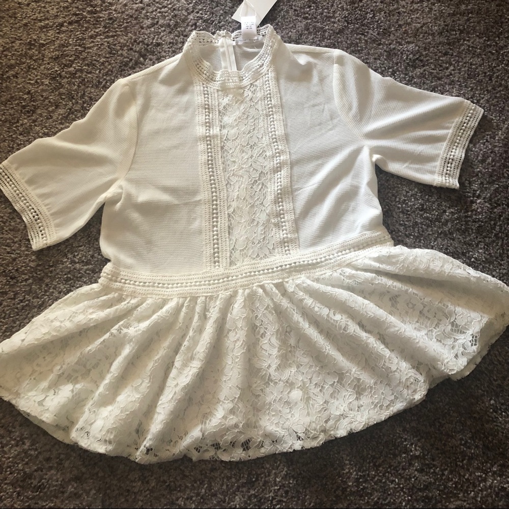NWT ESLEY LACE BLOUSE